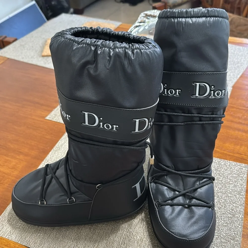New Dior Snow boots. - Picture 2 of 8